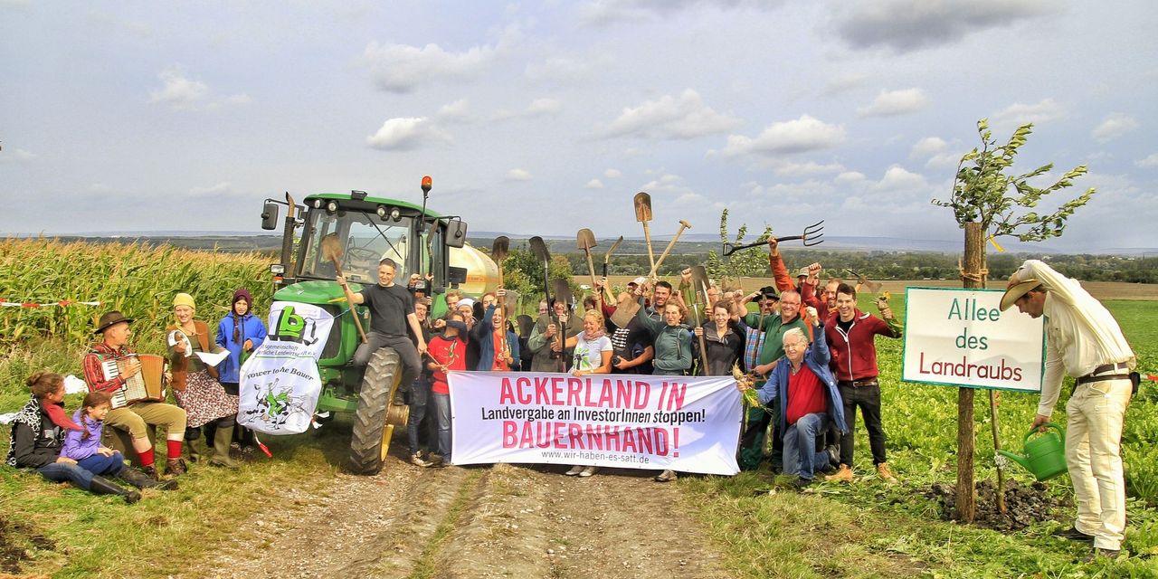 Eröffnung der "Allee des Landraubs" in Thüringen im September 2017